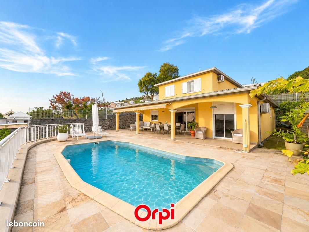 Maison 4 pièces 143 m² · à Saint-Paul · 143 m² · 630 000 €