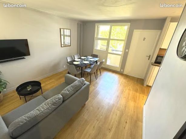 Appartement 7 pièces 110 m² · à Évry-Courcouronnes · 110 m² · 500 €/mois
