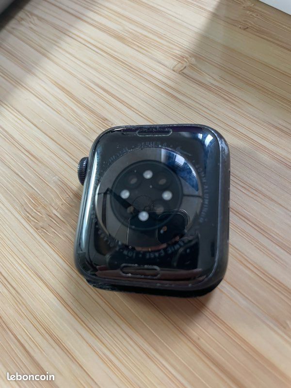 Apple Wacht series 6 GPS 40 mm (image 3)
