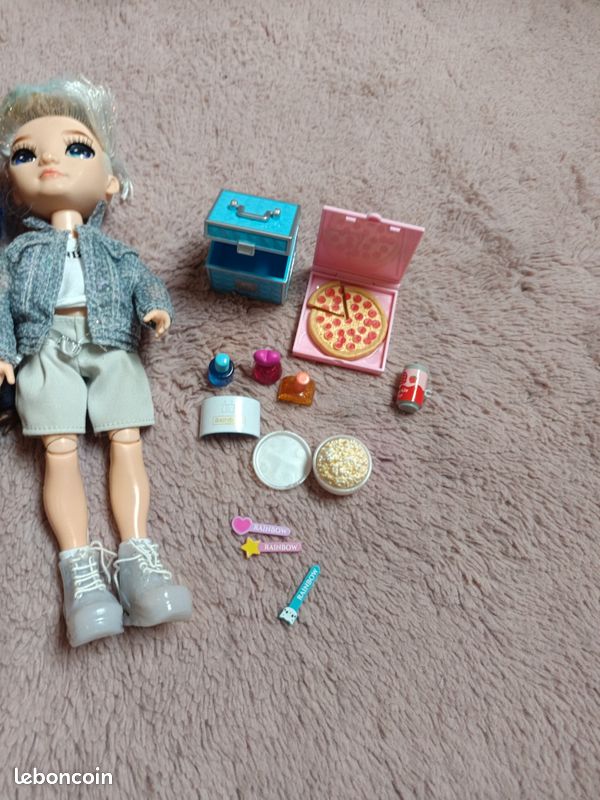 Lot Rainbow High / Shadow High + accessoires (image 4)