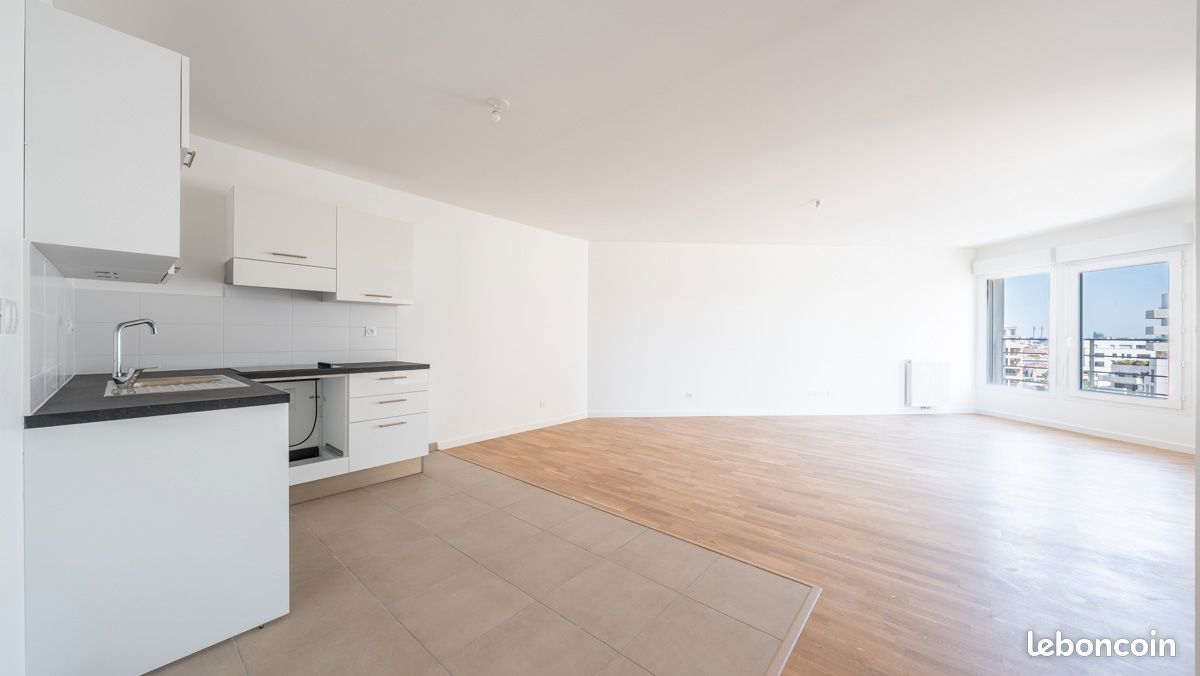 Appartement 5 pièces 105 m² · à Bordeaux · 105 m² · 1 793 €/mois