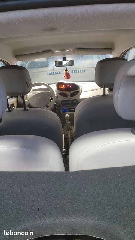 Twingo 2009 – Essence – 3 portes – Boîte manuelle – Moins de 135 000 km (image 3)