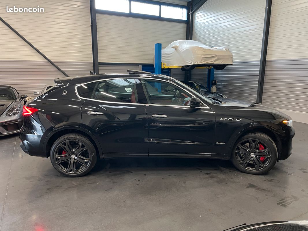 Maserati Levante SQ4 GranSport – 430 cv – Garantie 12 mois offerte - Nero Ribelle – Entretien à jour (image 6)