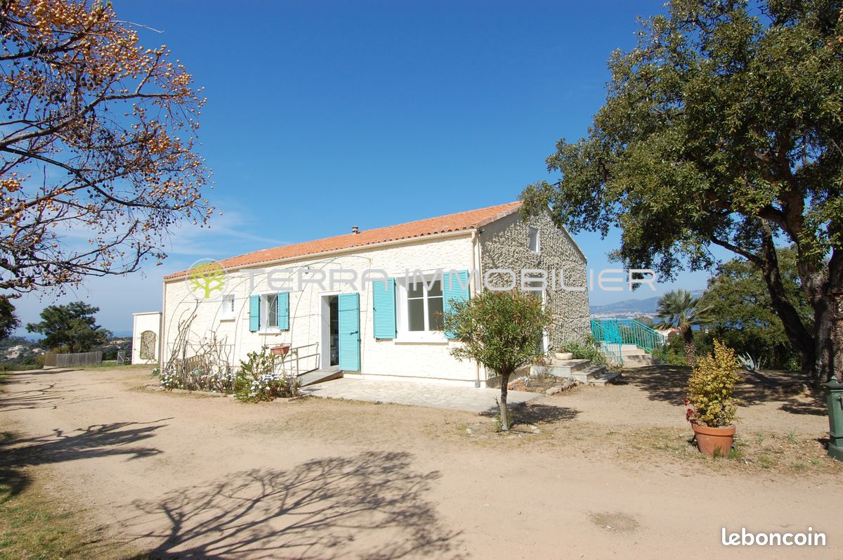 Maison 5 pièces 114 m² · à Grosseto-Prugna · 114 m² · 1 650 €/mois
