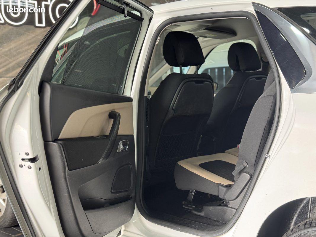 Citroen c4 e-hdi 115ch attraction 2014 (image 10)