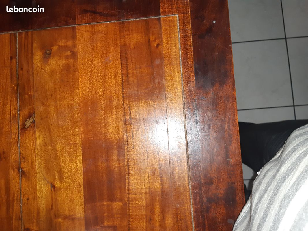 Table en bois (image 6)