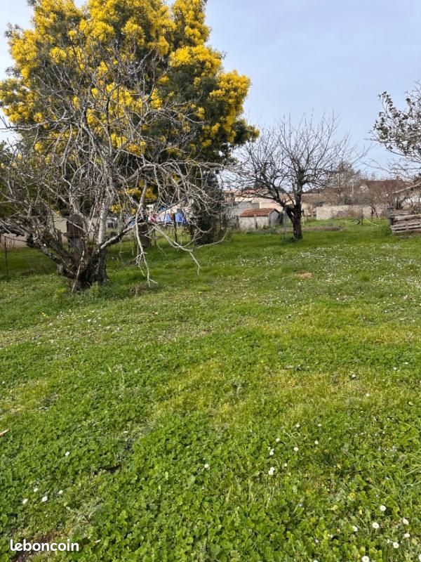 Terrain 809 m² Genissac · à Génissac · 100 000 €
