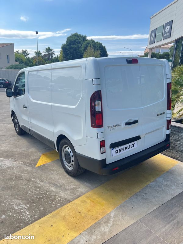 Renault TRAFIC L1H1 extra blue dci 150 - 24 (image 2)
