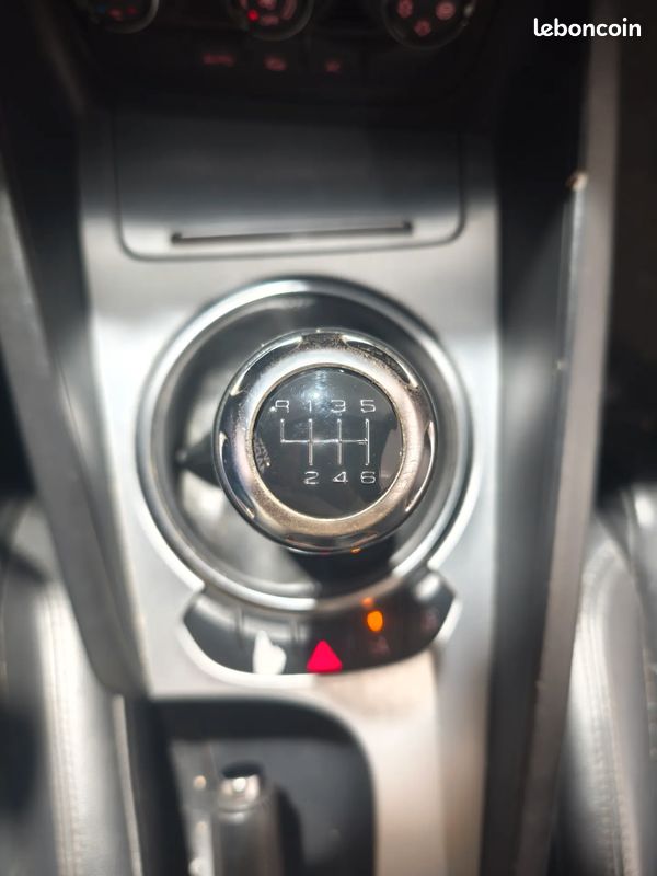 AUDI TT 2.0 TFSI 200ch - 2008 - 208 560 km - Sièges cuir - Radar de recul (image 16)