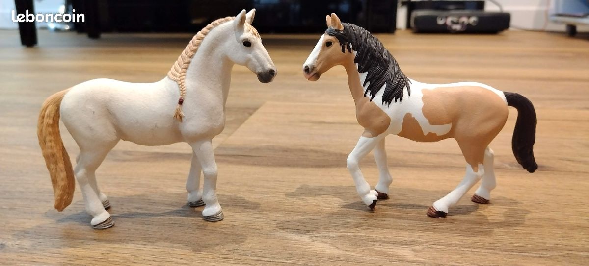 Lot figurines chevaux Schleich (image 1)