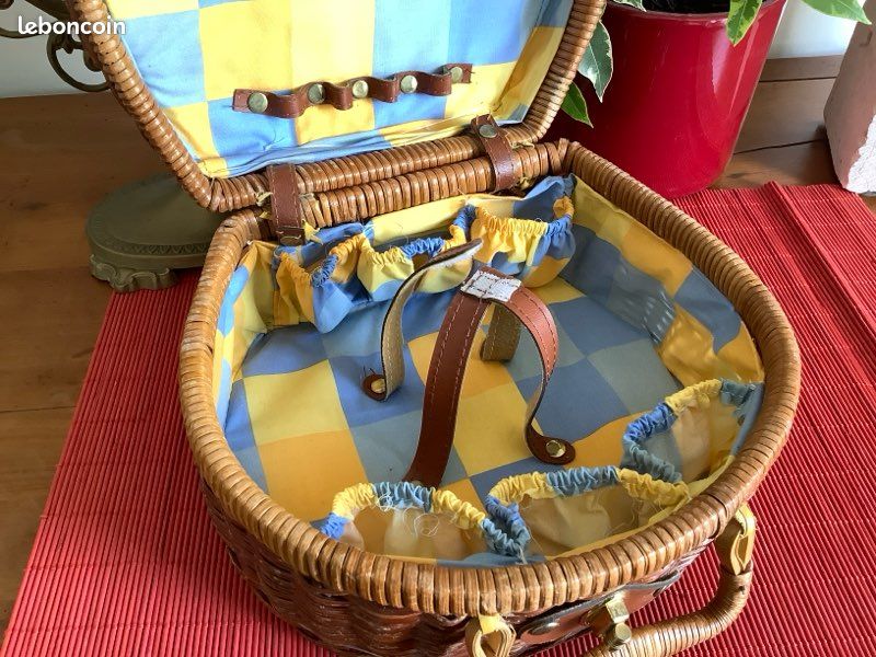 Panier de pêcheur chinois laqué, vers 1900 En vente sur