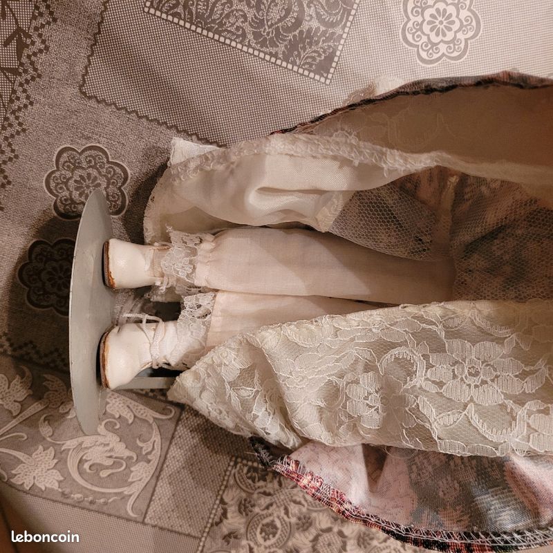 Poupée ancienne en porcelaine 2 (image 6)