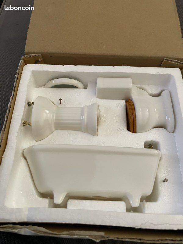 Salle de bain en porcelaine, pour vitrine (image 4)