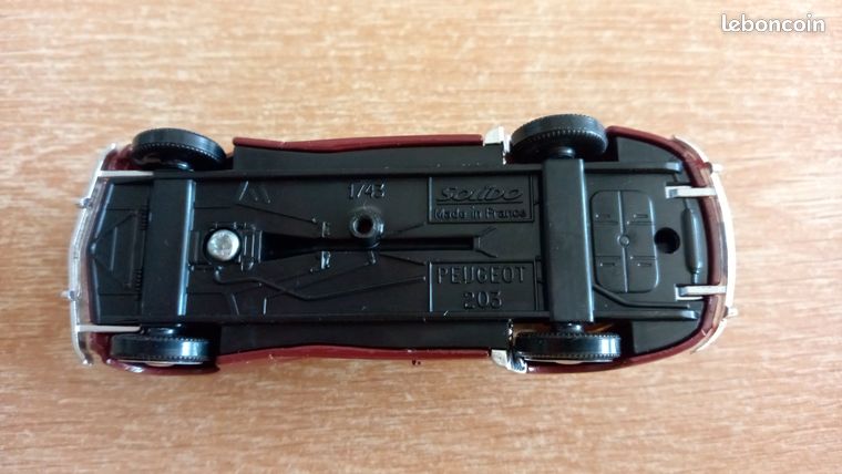 SOLIDO 1/43 = Peugeot 203 Fourgonnette Pompiers Annees 1950/60 EUR 15