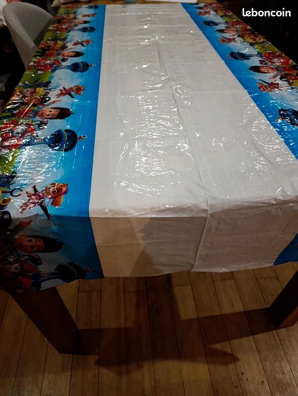 Nappe plastique Pat Patrouille (image 1)