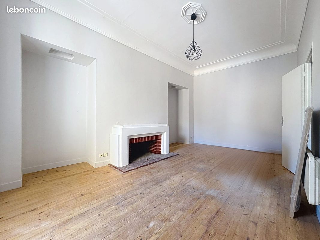 Appartement 1 pièce 27 m² · à Cahors · 27 m² · 350 €