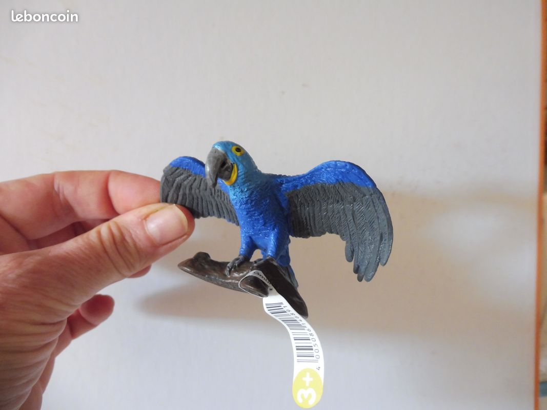 Ara miniature SCHLEICH 14737SCH Ara miniature SCHLEICH 14737SCH