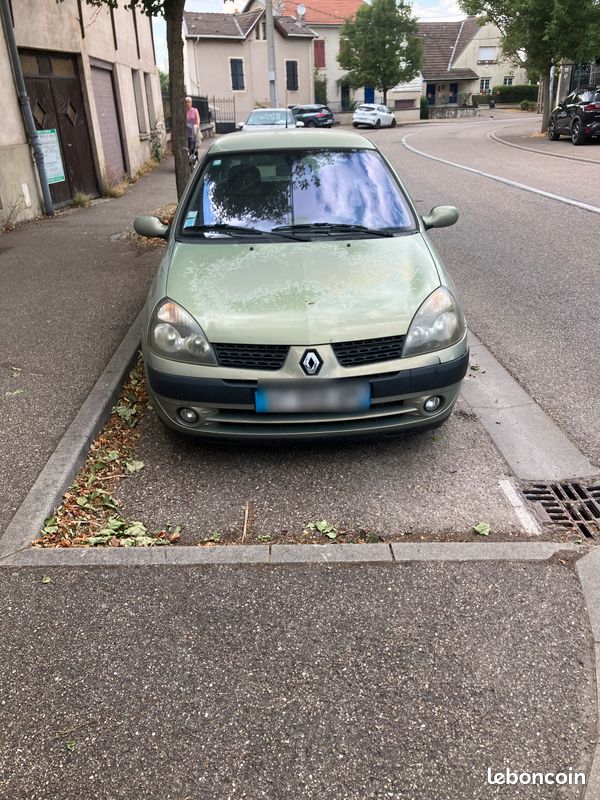 Clio 1.6 16v 110 ch privilege (image 2)