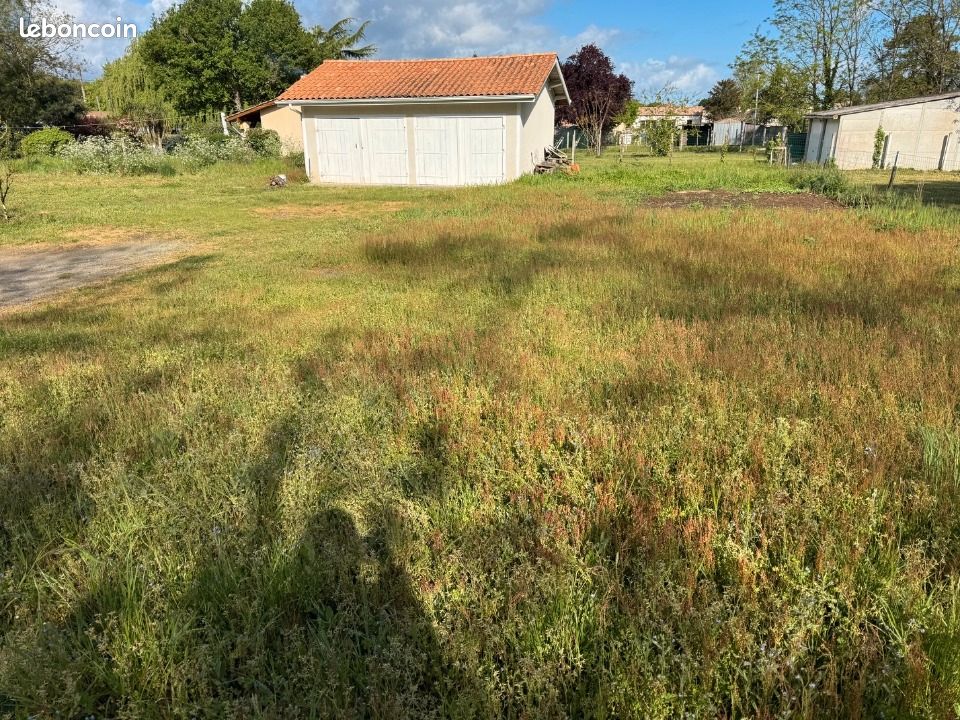 Terrain 850 m² Lesparre Medoc · à Lesparre-Médoc · 72 000 €
