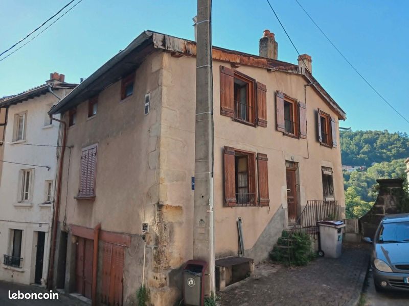 Immeuble 10 pièces 200 m² · à Thiers · 200 m² · 39 000 €