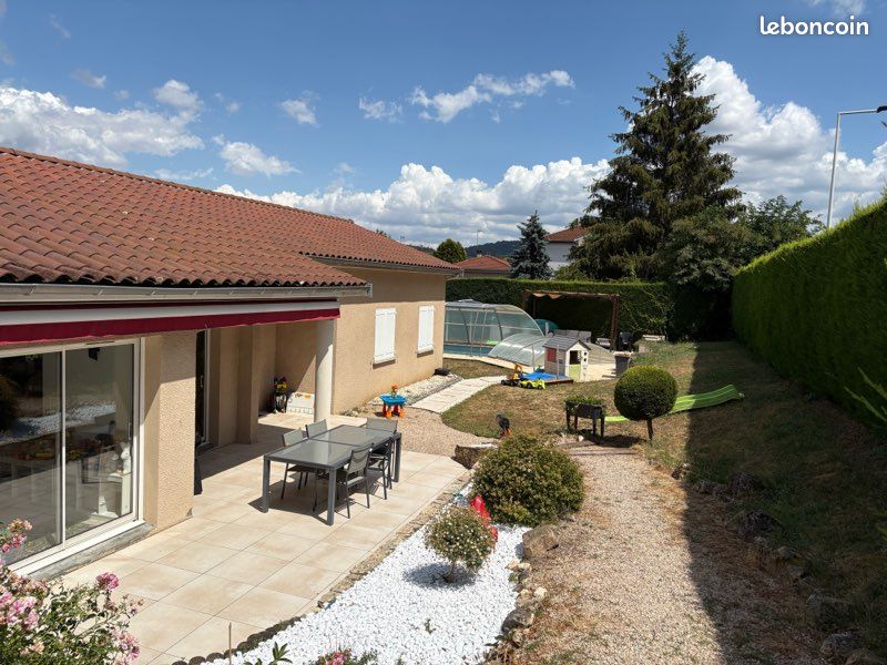 Maison 4 pièces 121 m² · à Roche-la-Molière · 121 m² · 370 000 €
