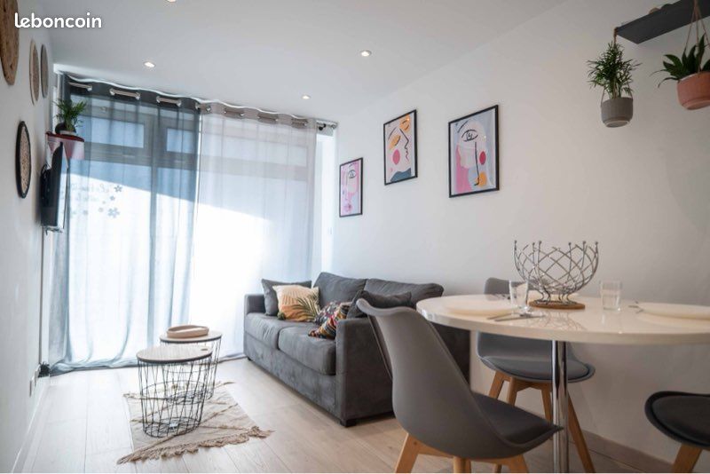 Appartement 2 pièces 50 m² · à Antibes · 50 m² · 215 000 €
