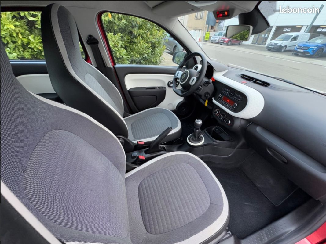 Renault TWINGO III - Essence (image 12)