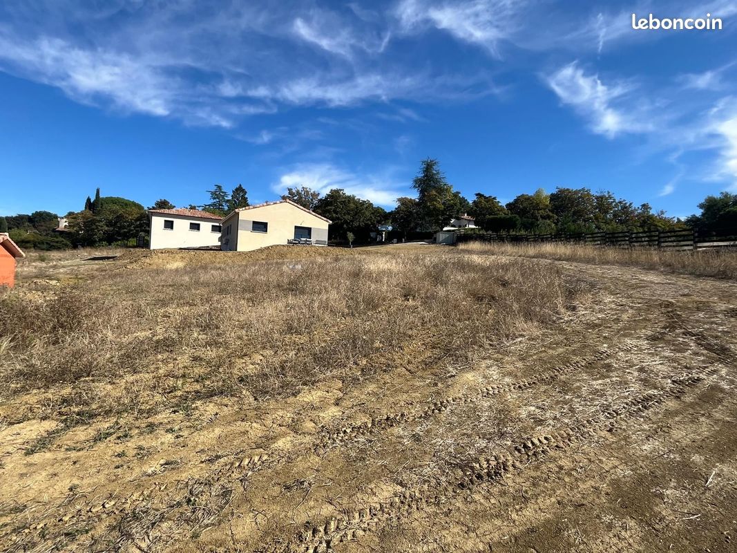 Terrain Viabilisé VIGOULET-AUZIL · 190 000 €