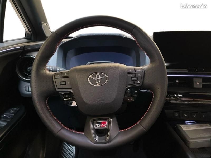 Toyota C-HR 2.0 Hybride 200ch GR Sport Premiere AWD-i NG23 (image 16)