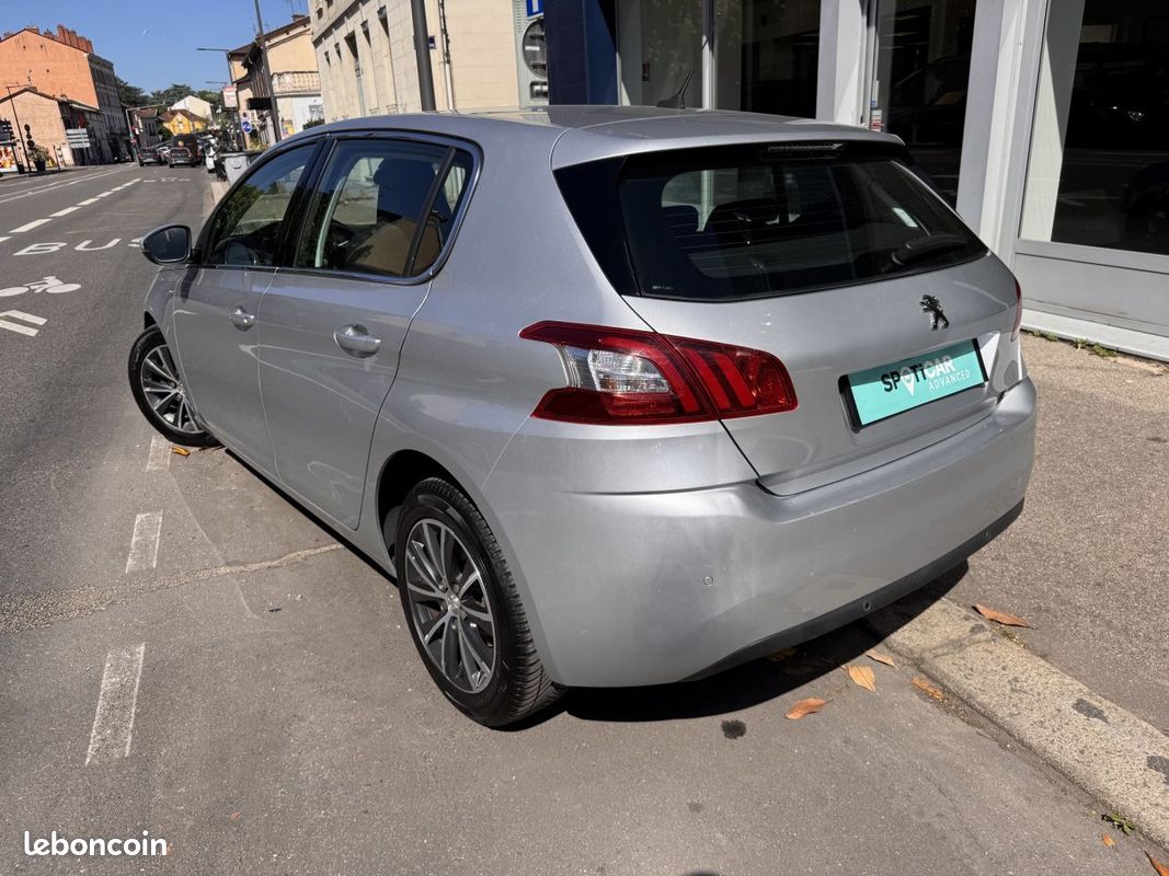 Peugeot 308 (2) 1.2 Puretech 130 EAT6 Allure (image 10)