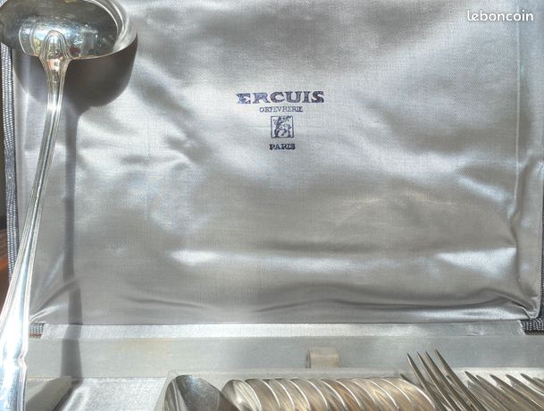ERCUIS - Ménagère en métal argenté modèle filet coquille, elle comprend