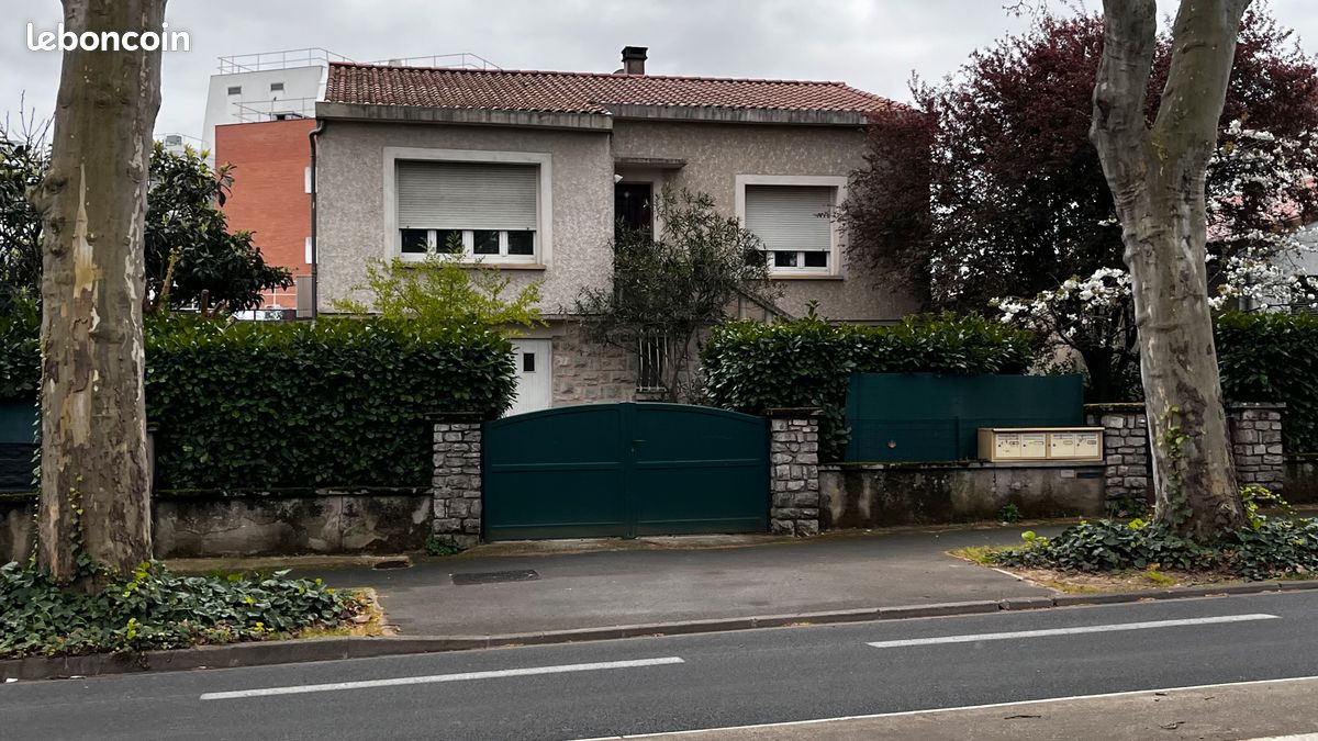 Appartement 9 pièces 200 m² · à Albi · 200 m² · 290 000 €