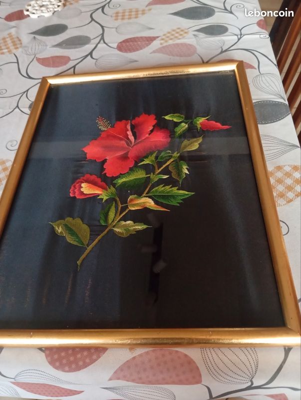 Broderies sous verre ancienne (image 1)