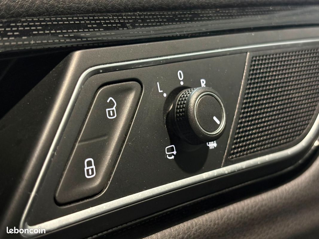 VOLKSWAGEN GOLF SPORTSVAN 1.4 TSI 125 BMT DSG7 Sound - Aménagé TPMR - Coffre Télécommandé (image 28)