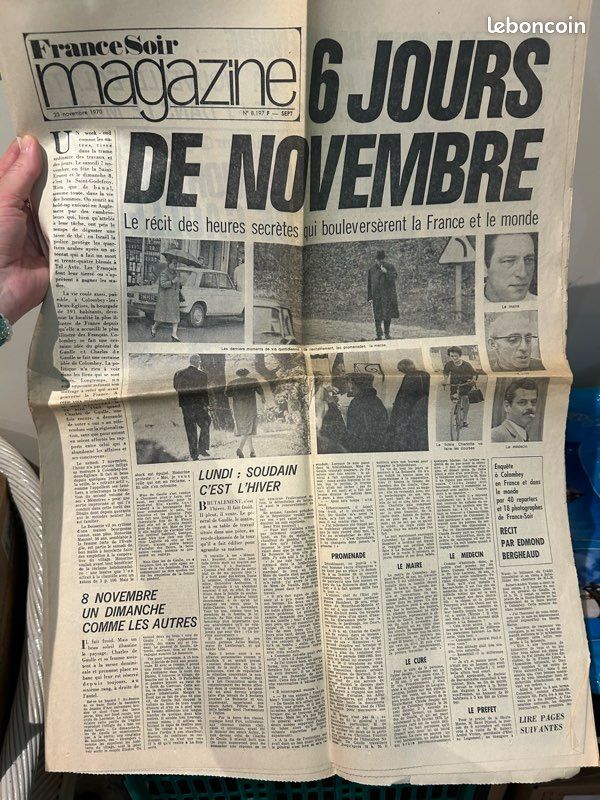 Ancien journaux "France Soir" (image 1)