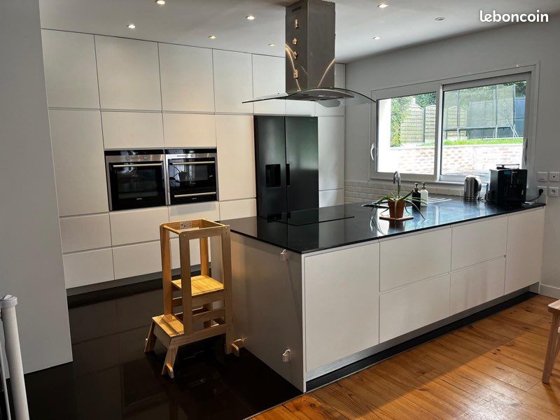 Maison 8 pièces 160 m² · à Tigeaux · 160 m² · 579 500 €