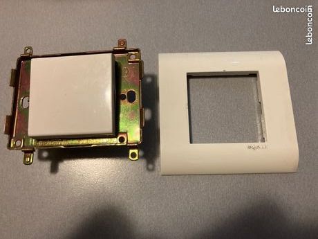 Legrand interrupteur encastrable mosaic 75002 74812 077011 (image 1)