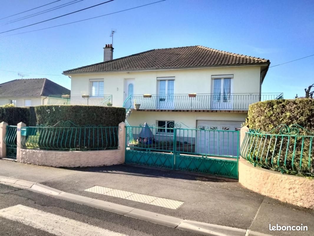 Maison 6 pièces 140 m² - Neuville-de-Poitou 86170 (image 2)