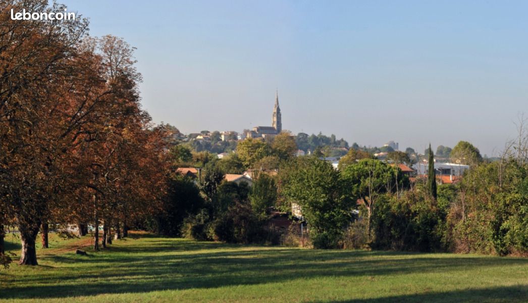 Terrain 620 m² Bassens · 180 000 €