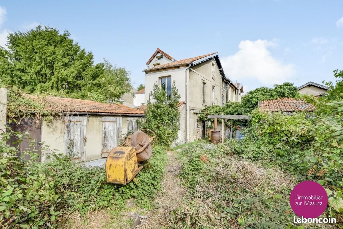 Immeuble 10 pièces 210 m² · à Montreuil · 210 m² · 945 000 €