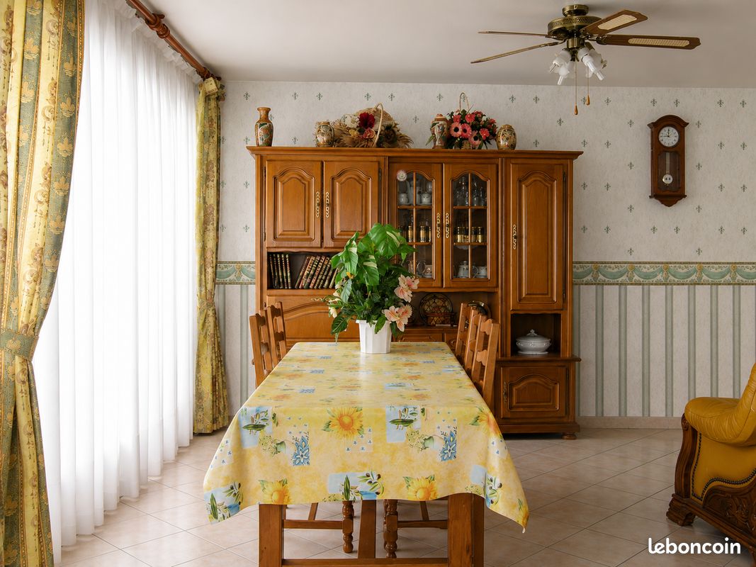 Appartement 4 pièces 85 m² · à Saint-Étienne · 85 m² · 55 000 €