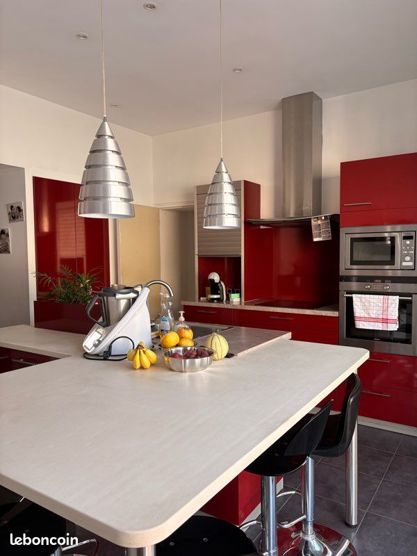 Maison 7 pièces 180 m² · à Évron · 180 m² · 290 000 €