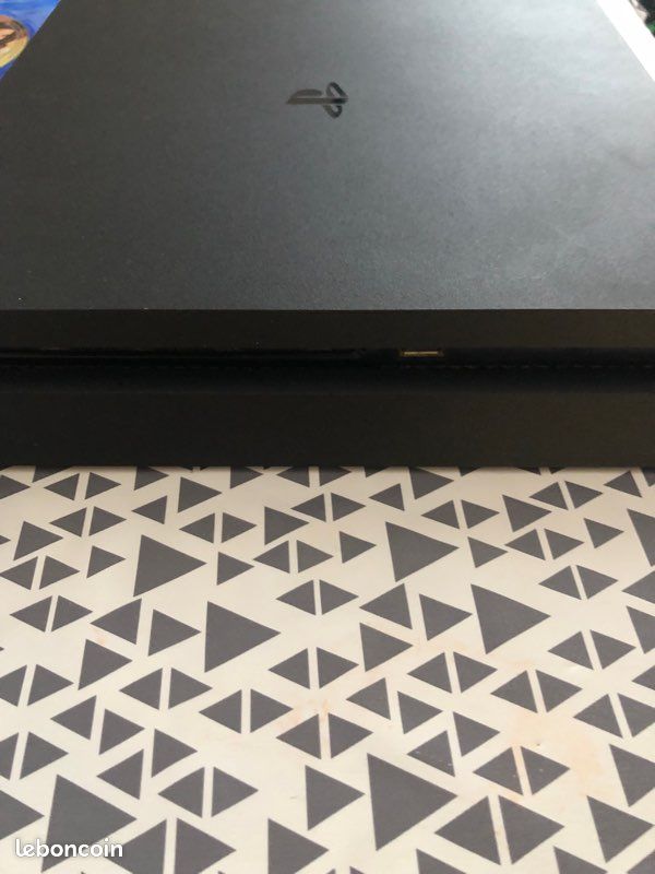 Ps4 slim 500go + GTA V (image 6)