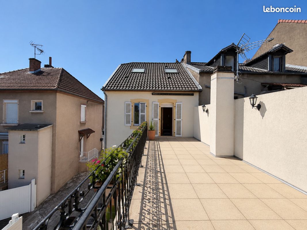 Maison 6 pièces 240 m² · à Hagondange · 240 m² · 365 000 €