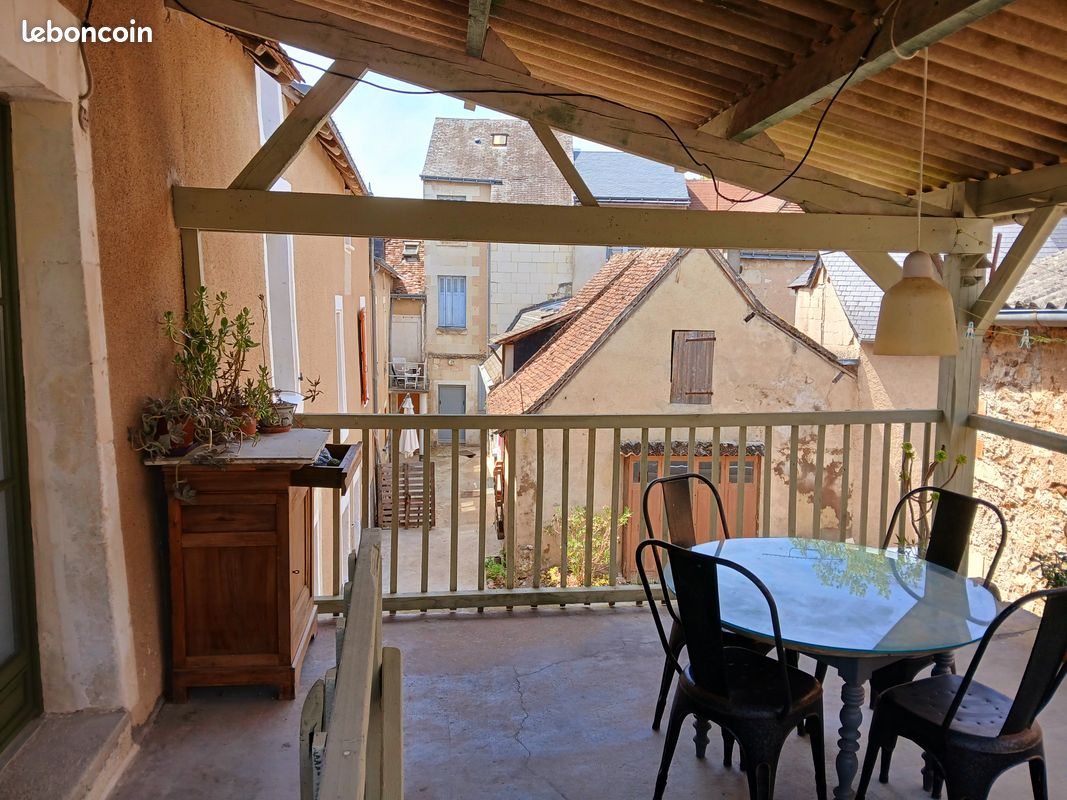 Maison 10 pièces 200 m² · à Le Grand-Pressigny · 200 m² · 98 000 €