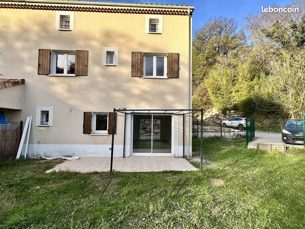 Maison 6 pièces 109 m² · à Montélimar · 109 m² · 250 000 €