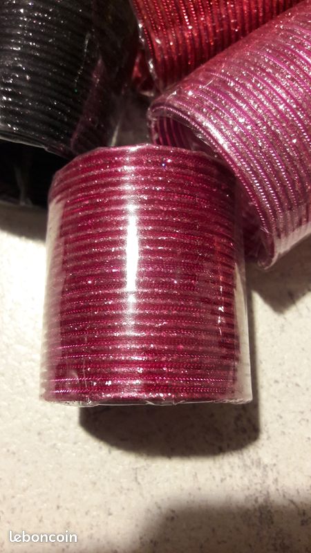 24 bracelets brillants rose fushia pour fillette (image 1)