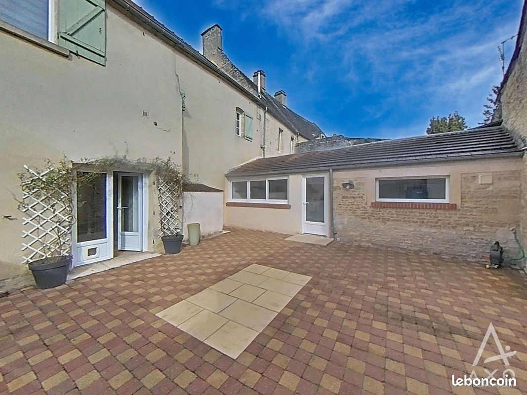 Maison 7 pièces 140 m² · à Thaon · 140 m² · 279 000 €