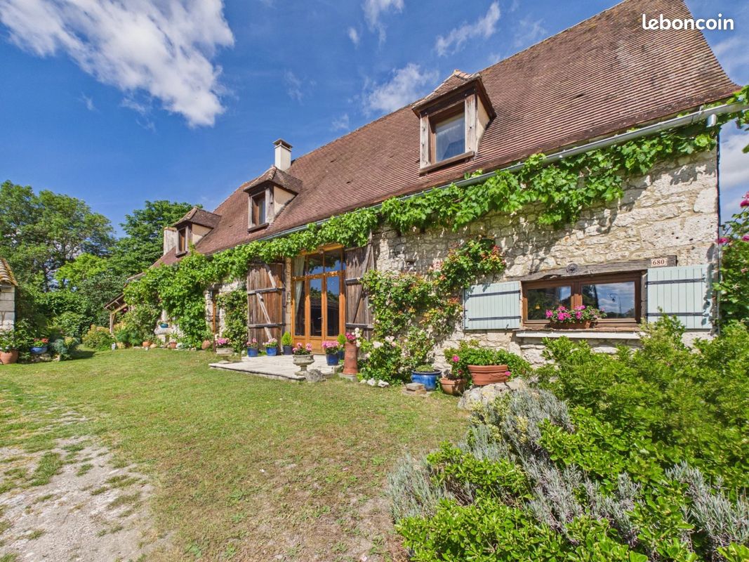 Maison 7 pièces 250 m² · à Issigeac · 250 m² · 455 800 €