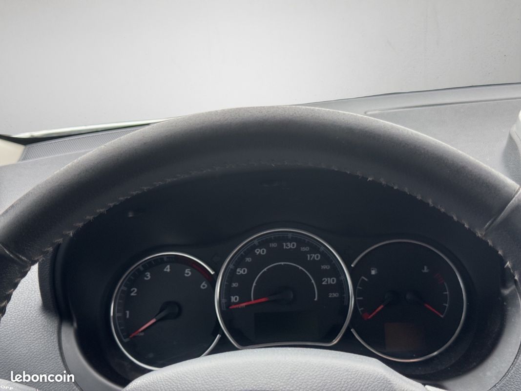 RENAULT KOLEOS 2.0 dCi 150 Limited (image 16)